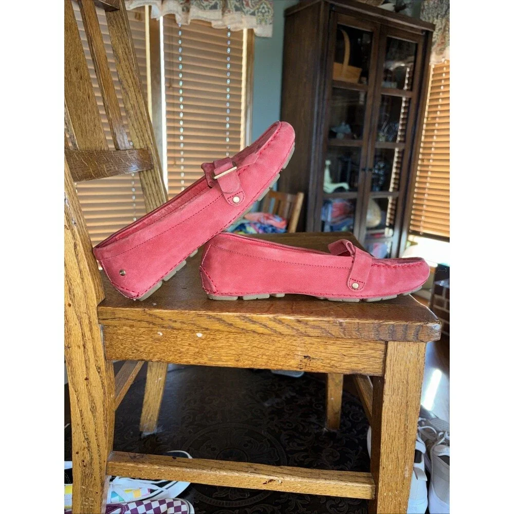 UGG Dempsey Driving Shoes Leather Loafers Red Women Size 8 Slippers Sandals - Picture 2 of 8
